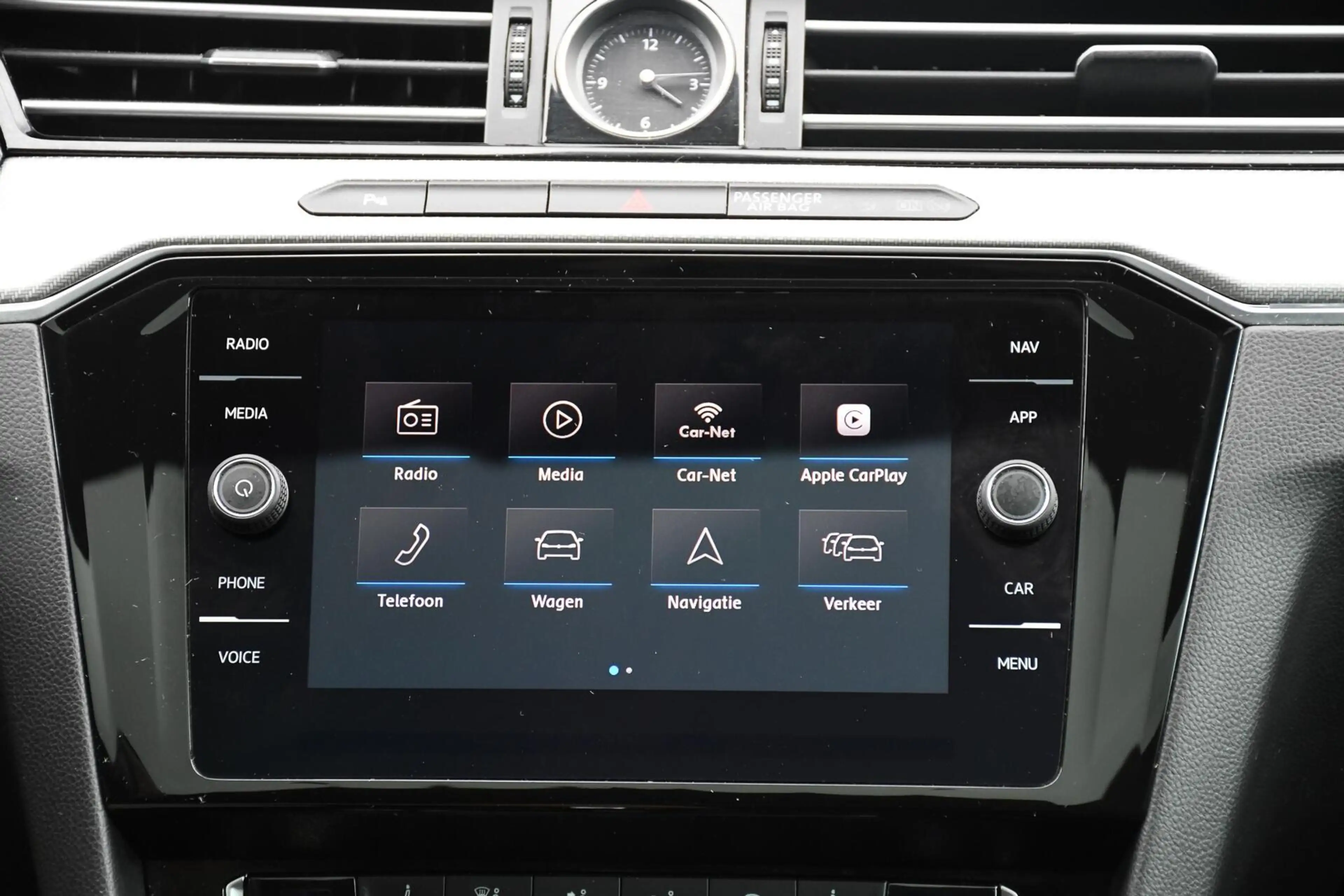 Volkswagen Arteon 1.5 TSI Business Panoramadak R-line Trekhaak — photo 18