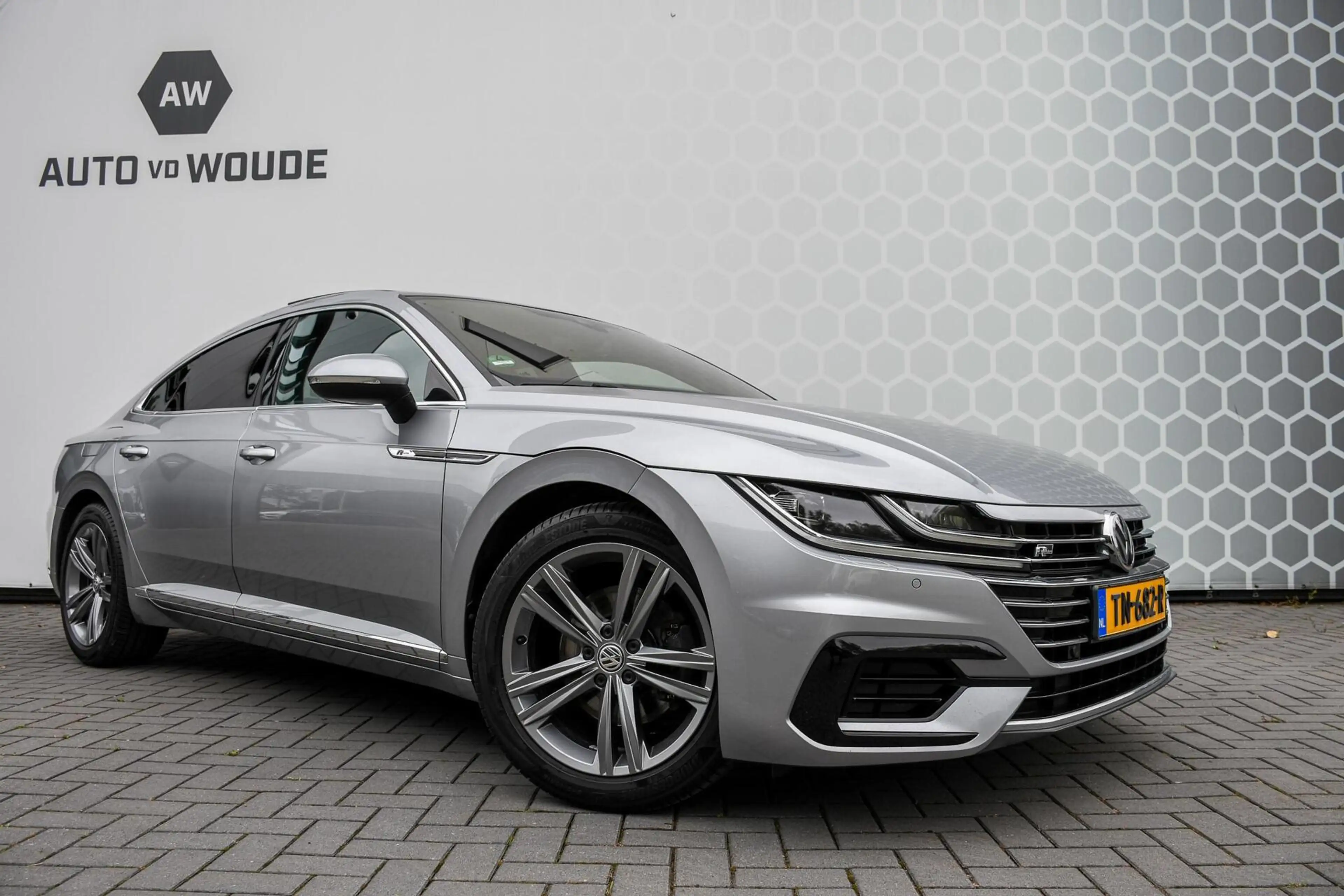 Volkswagen Arteon 1.5 TSI Business Panoramadak R-line Trekhaak — photo 4