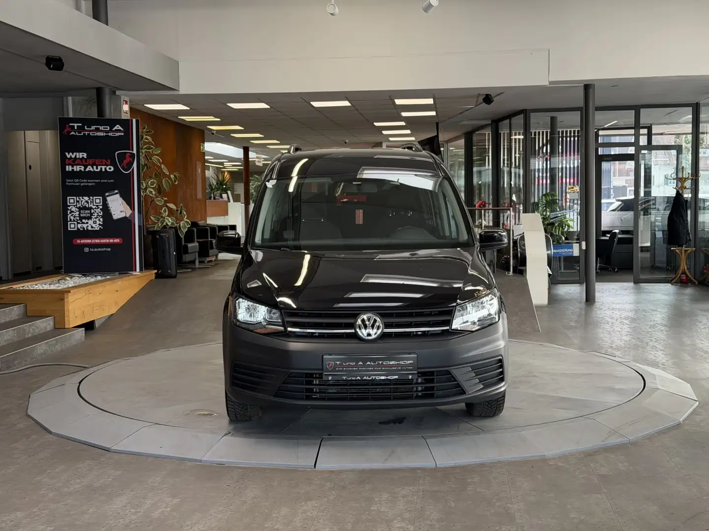 Volkswagen Caddy 2.0 TDI MAXI 7-Sitzer 1-Hand *AHK*Tempomat* Schwarz - 2
