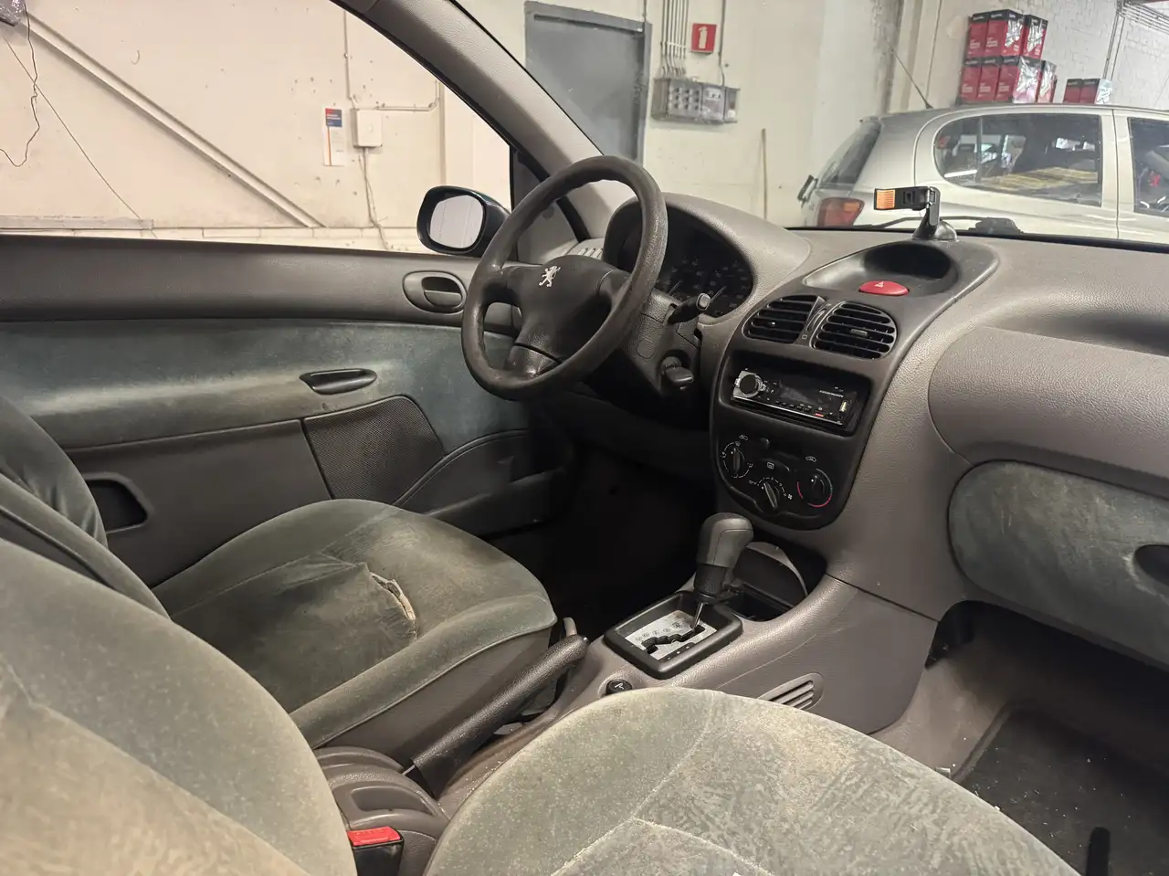 Peugeot 206 1.4XT AUTOMAAT, foto 6