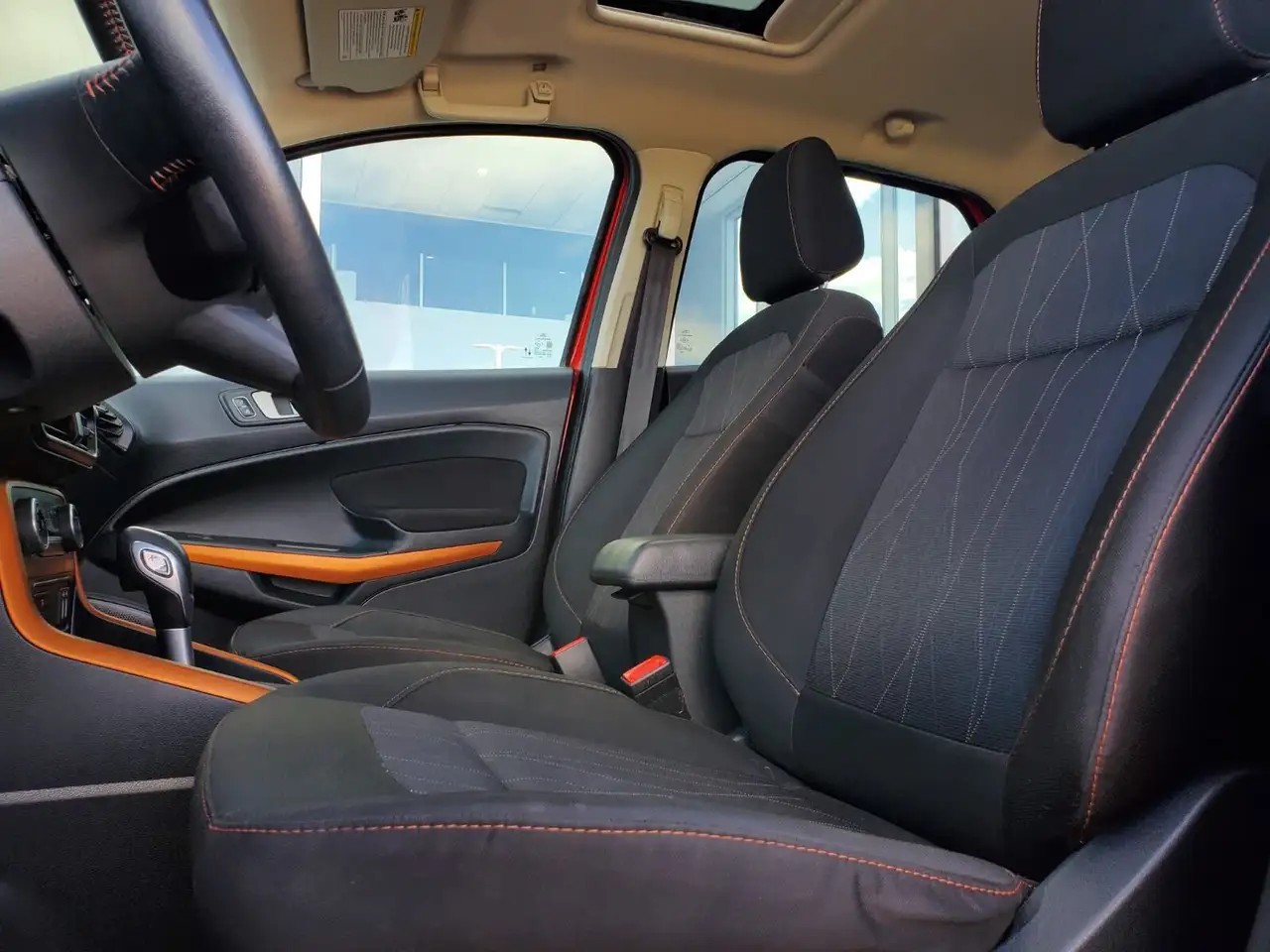 Ford EcoSport снимка Ford EcoSport