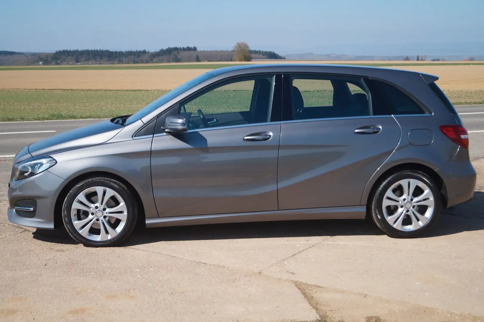 Mercedes-Benz B 180 Score +Automatik+Navi+Sitzh.+LED+ Grau - 2