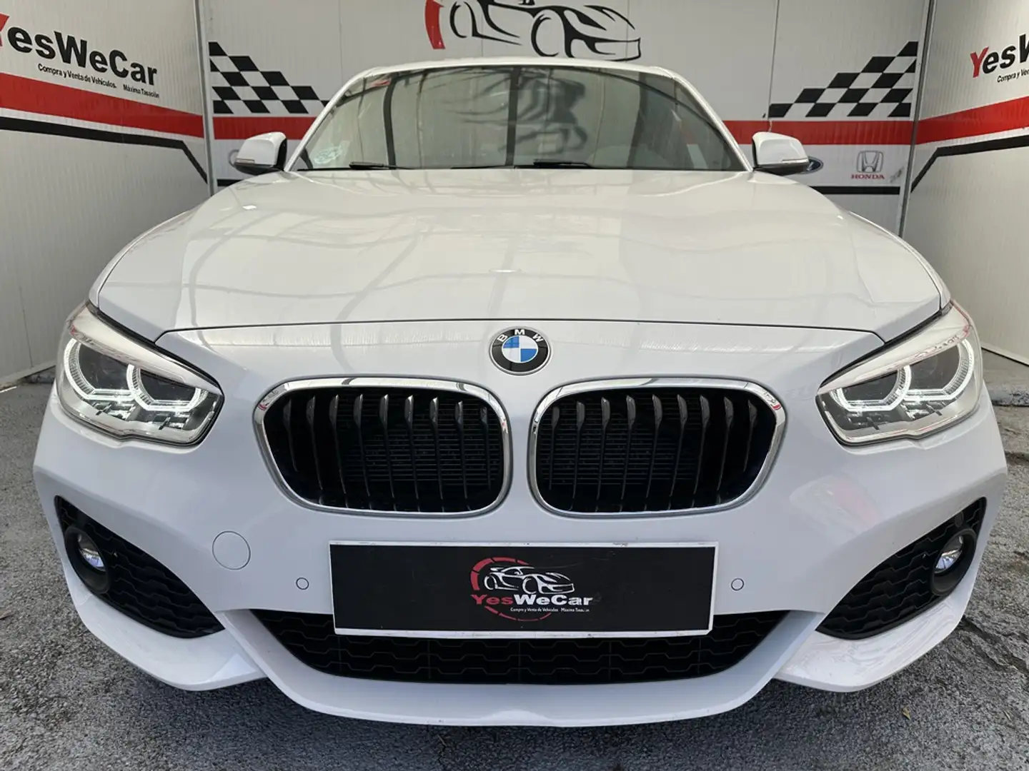 BMW 118 118dA M Sport Blanc - 2