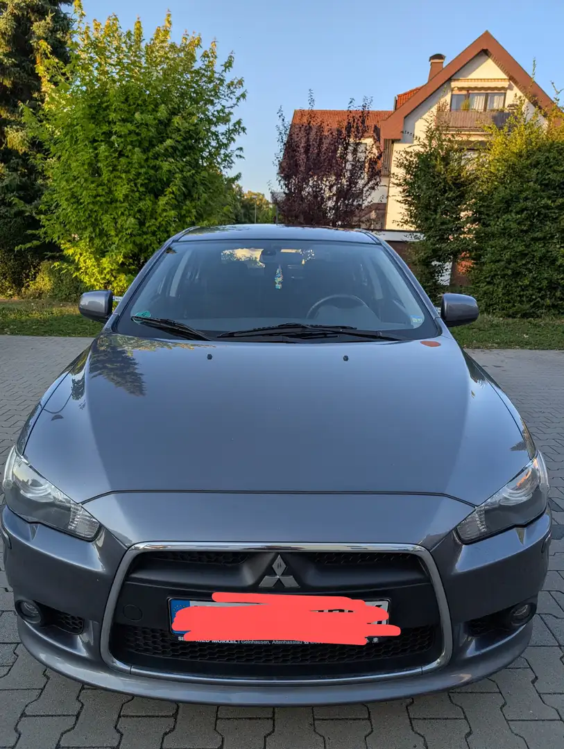Mitsubishi Lancer Lancer 1.8 DI-D+ ClearTec Invite Grau - 1