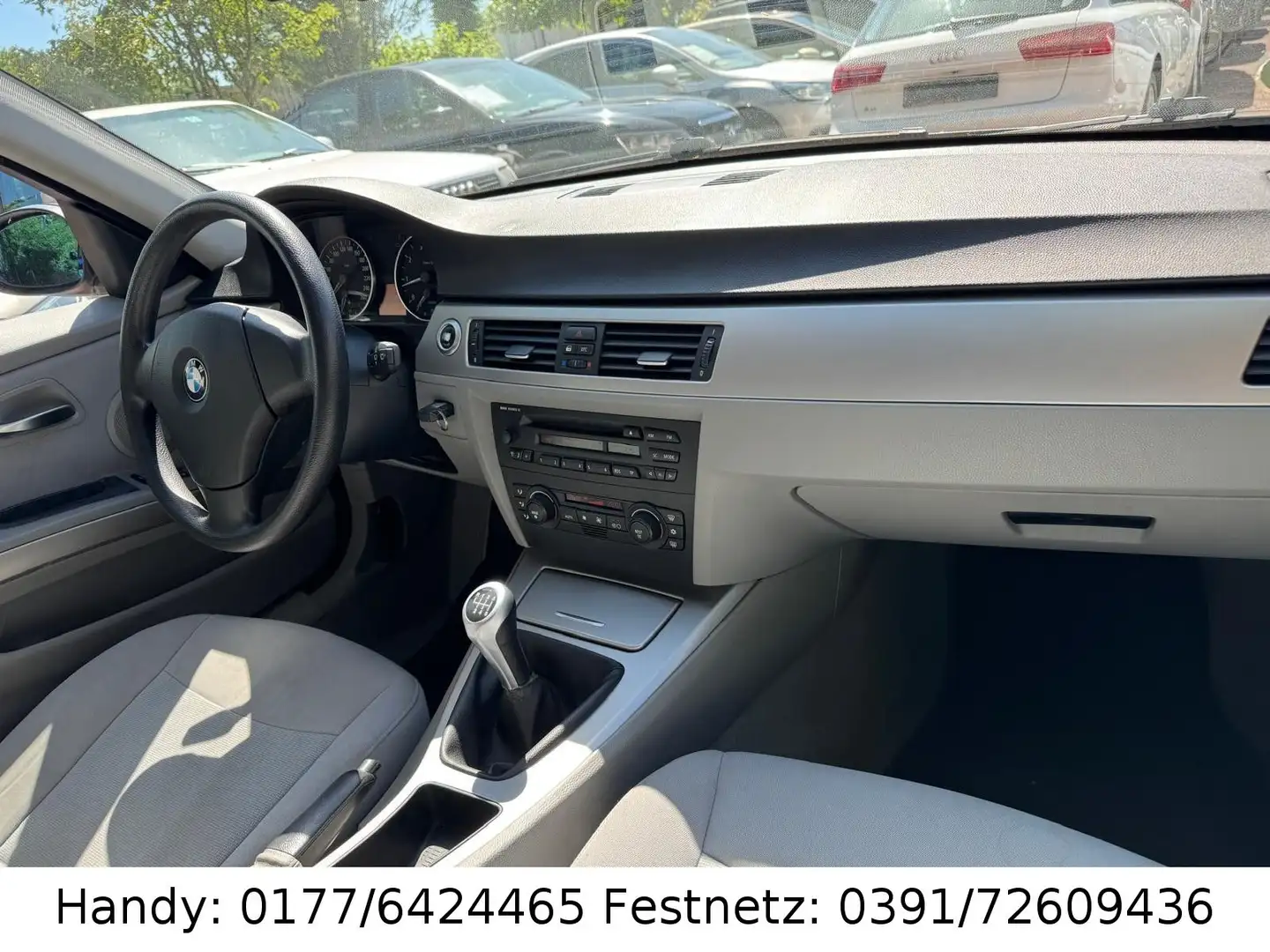 BMW 320 i Grijs - 2