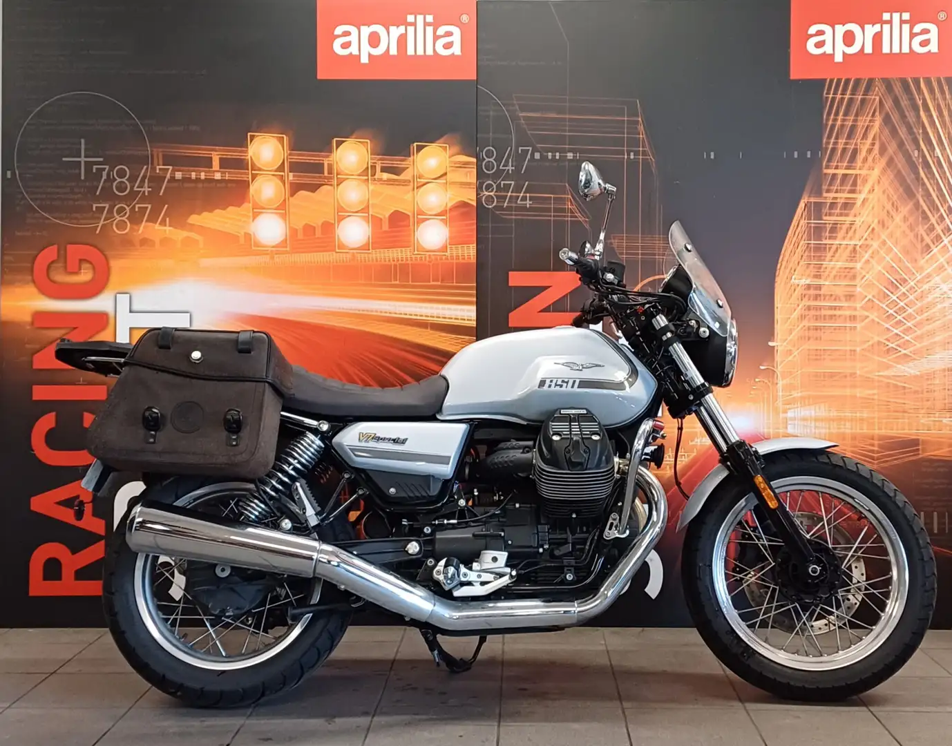 Moto Guzzi V 7 - 2
