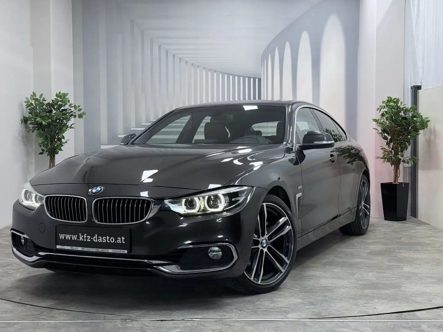 BMW 420 Luxury__LINE__GRAN COUPE__ Grau - 1