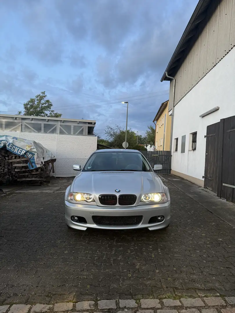 BMW 323 BMW E46 323i Coupé - 2