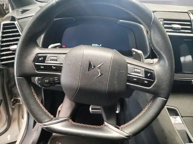 DS Automobiles DS 7 Crossback view 12