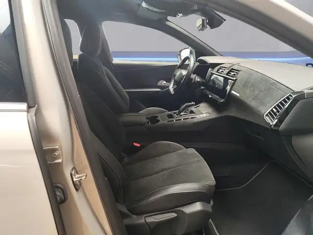 DS Automobiles DS 7 Crossback view 14