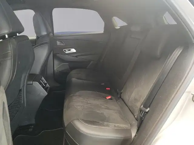 DS Automobiles DS 7 Crossback view 13