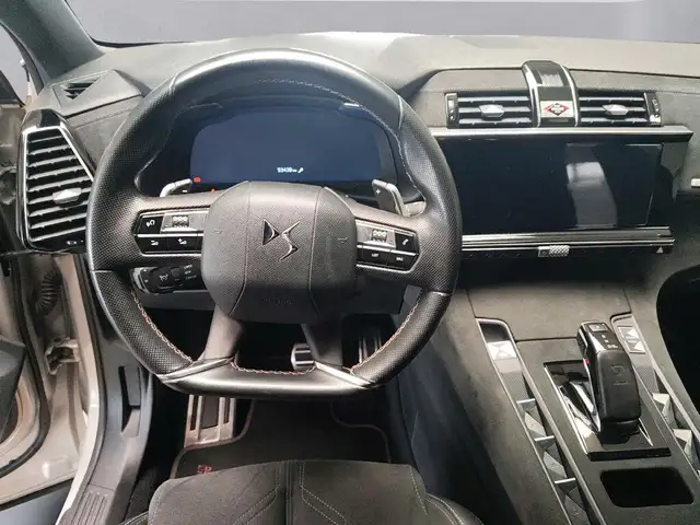 DS Automobiles DS 7 Crossback view 11