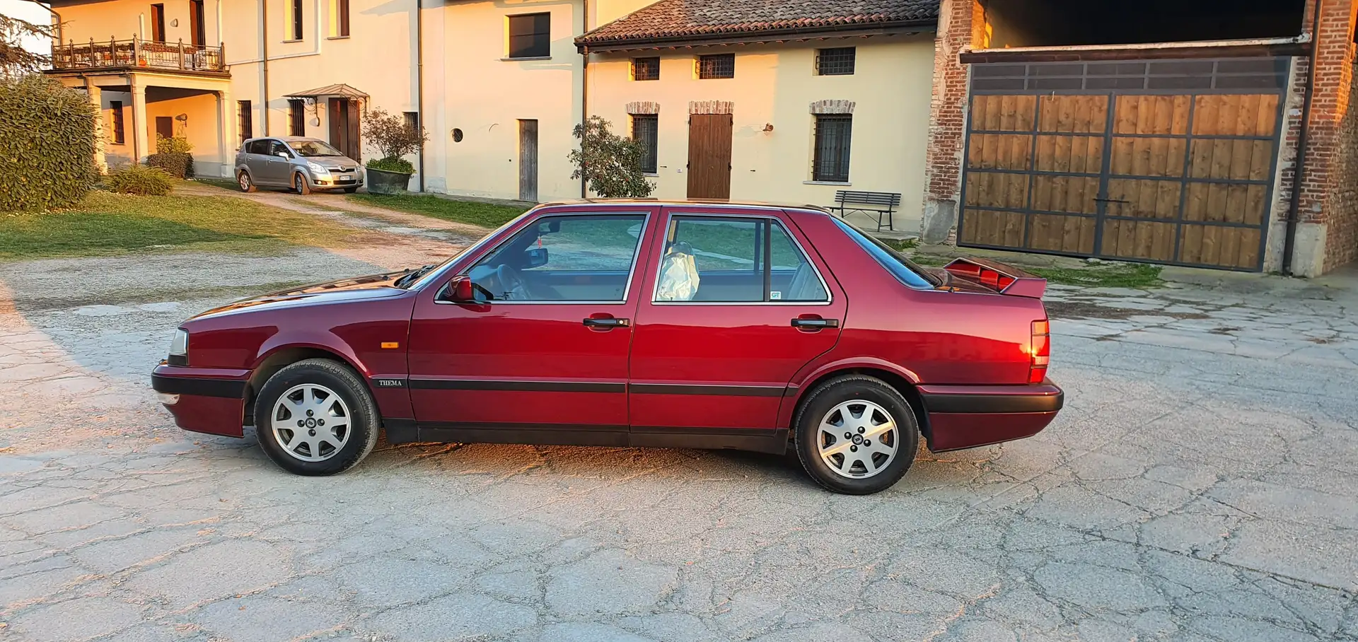 Lancia Thema LS 2.0 16v Rot - 2
