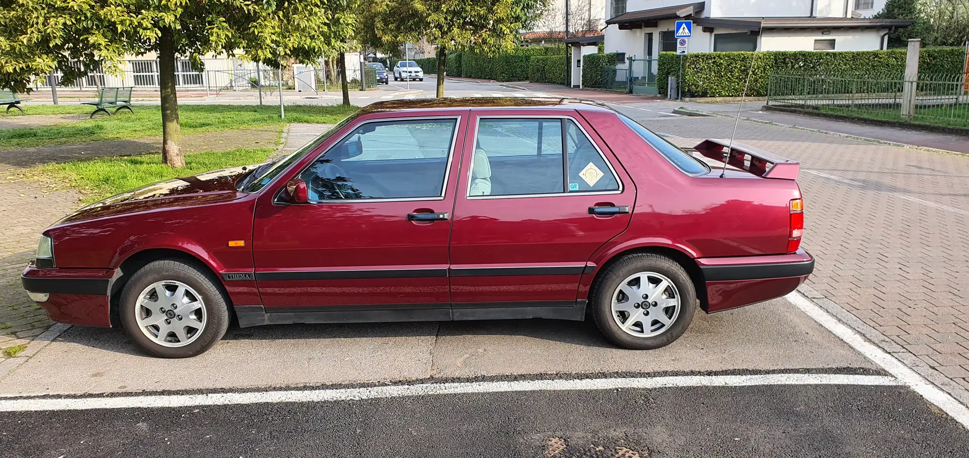 Lancia Thema LS 2.0 16v Rot - 1