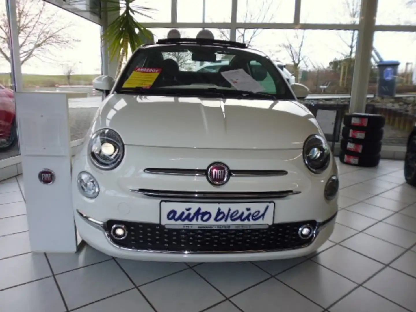 Fiat 500C Dolcevita + Tech Paket NAV + Komfort Paket Weiß - 1