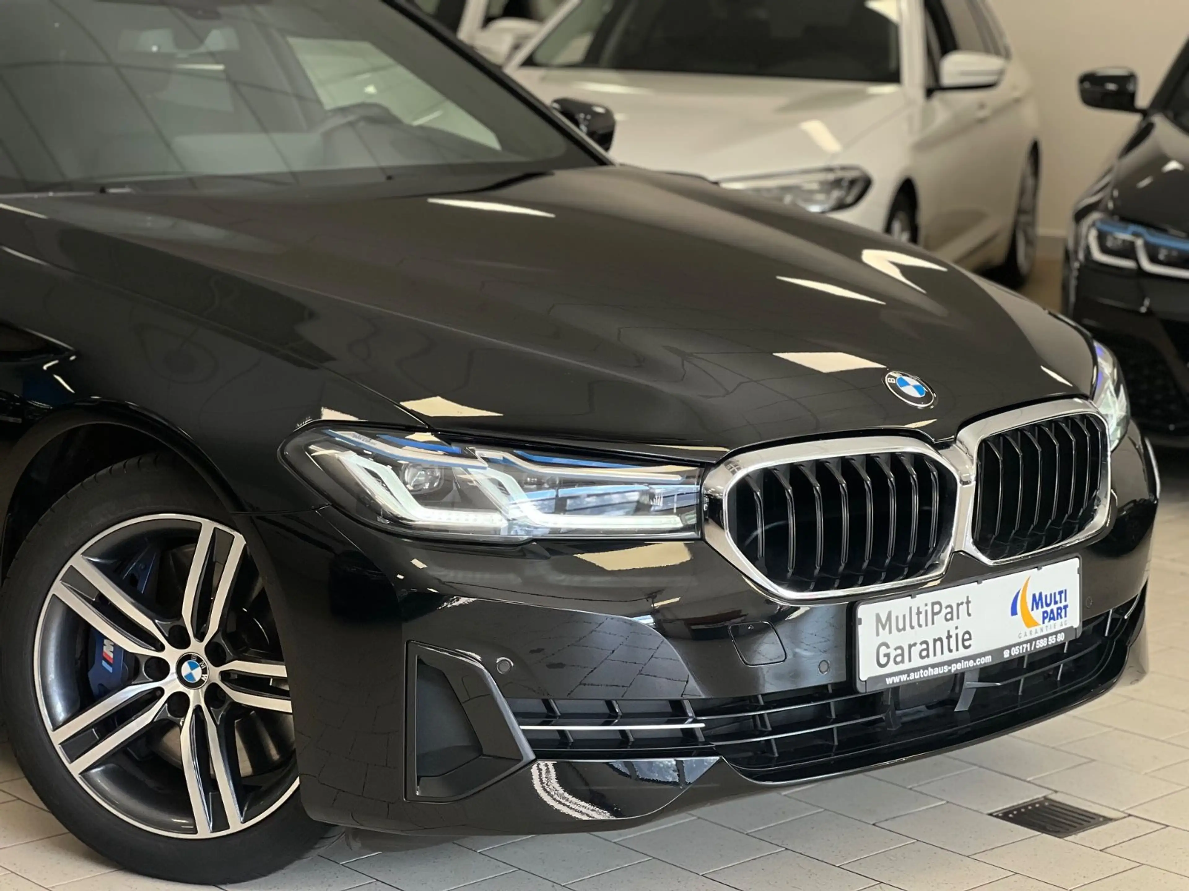 BMW 540 d xDrive SAG/HUD/Laser/AHK/ParkAss/SportSitze — photo 4