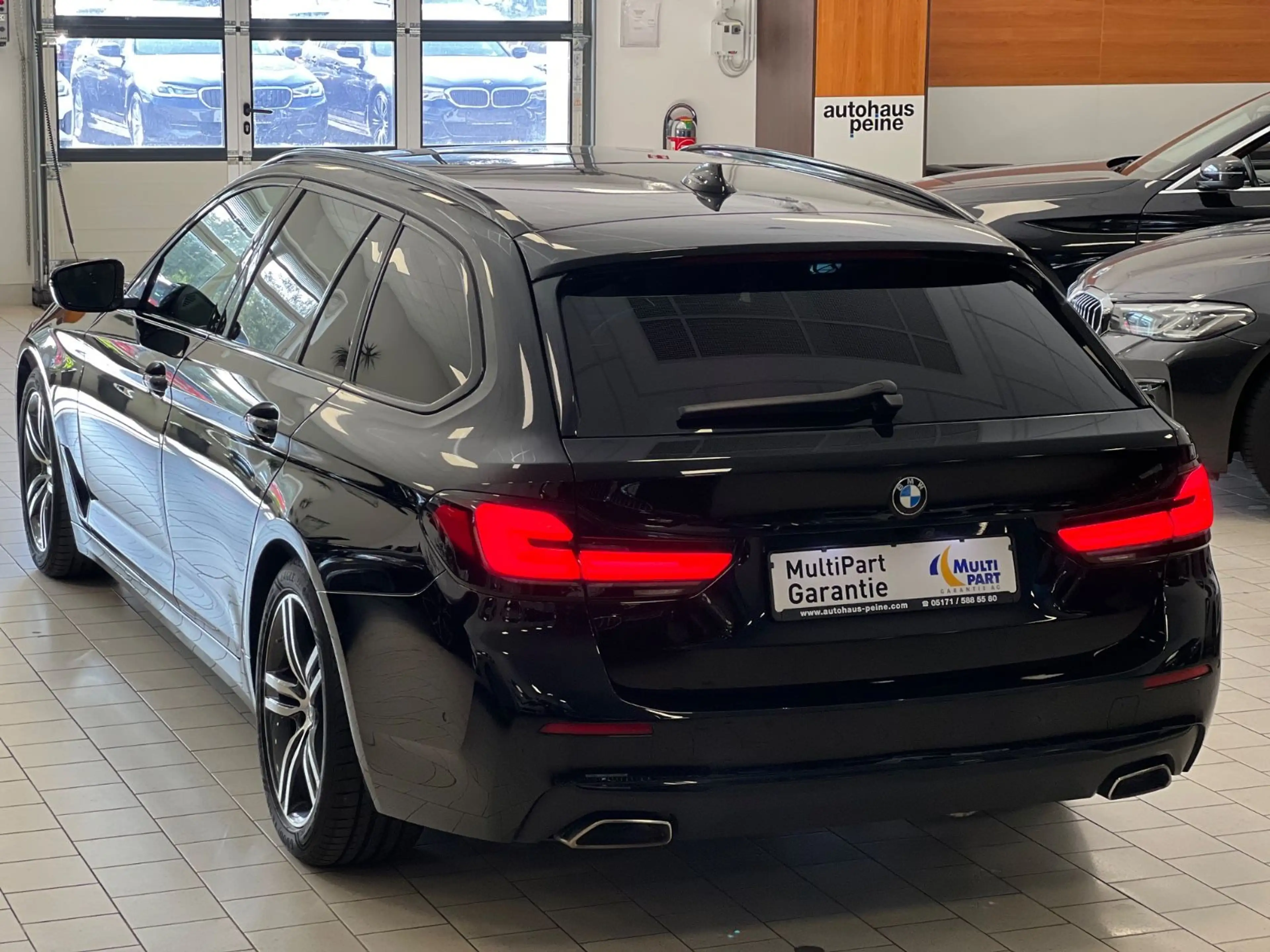 BMW 540 d xDrive SAG/HUD/Laser/AHK/ParkAss/SportSitze — photo 8
