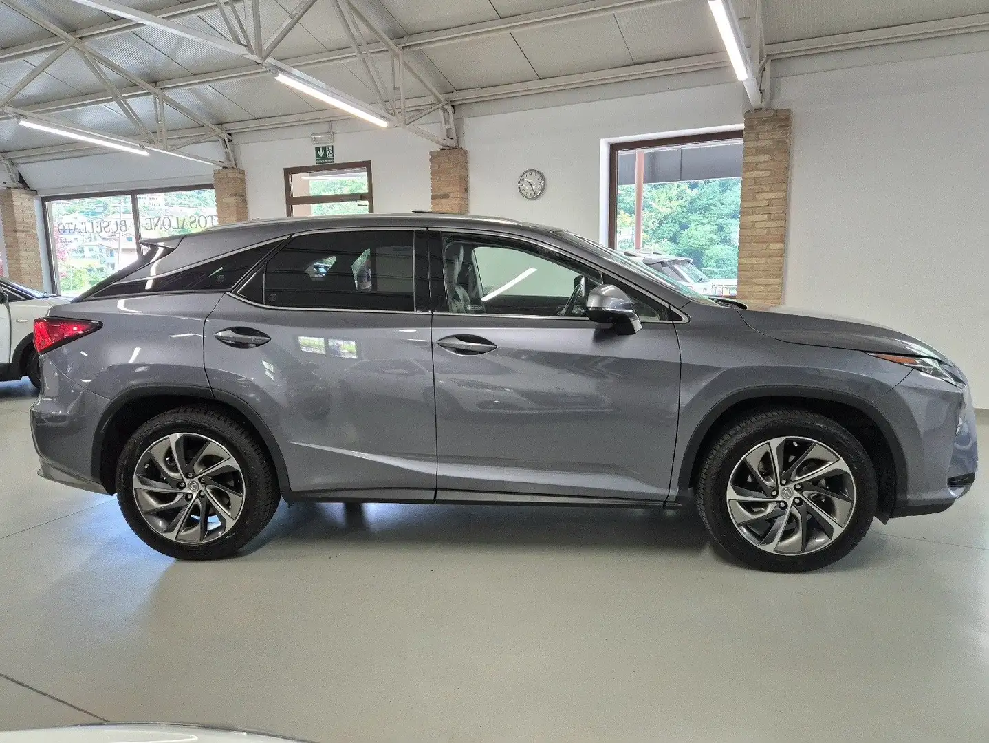 Lexus RX 450h RX IV 2016 3.5 Luxury 263cv cvt Gris - 2