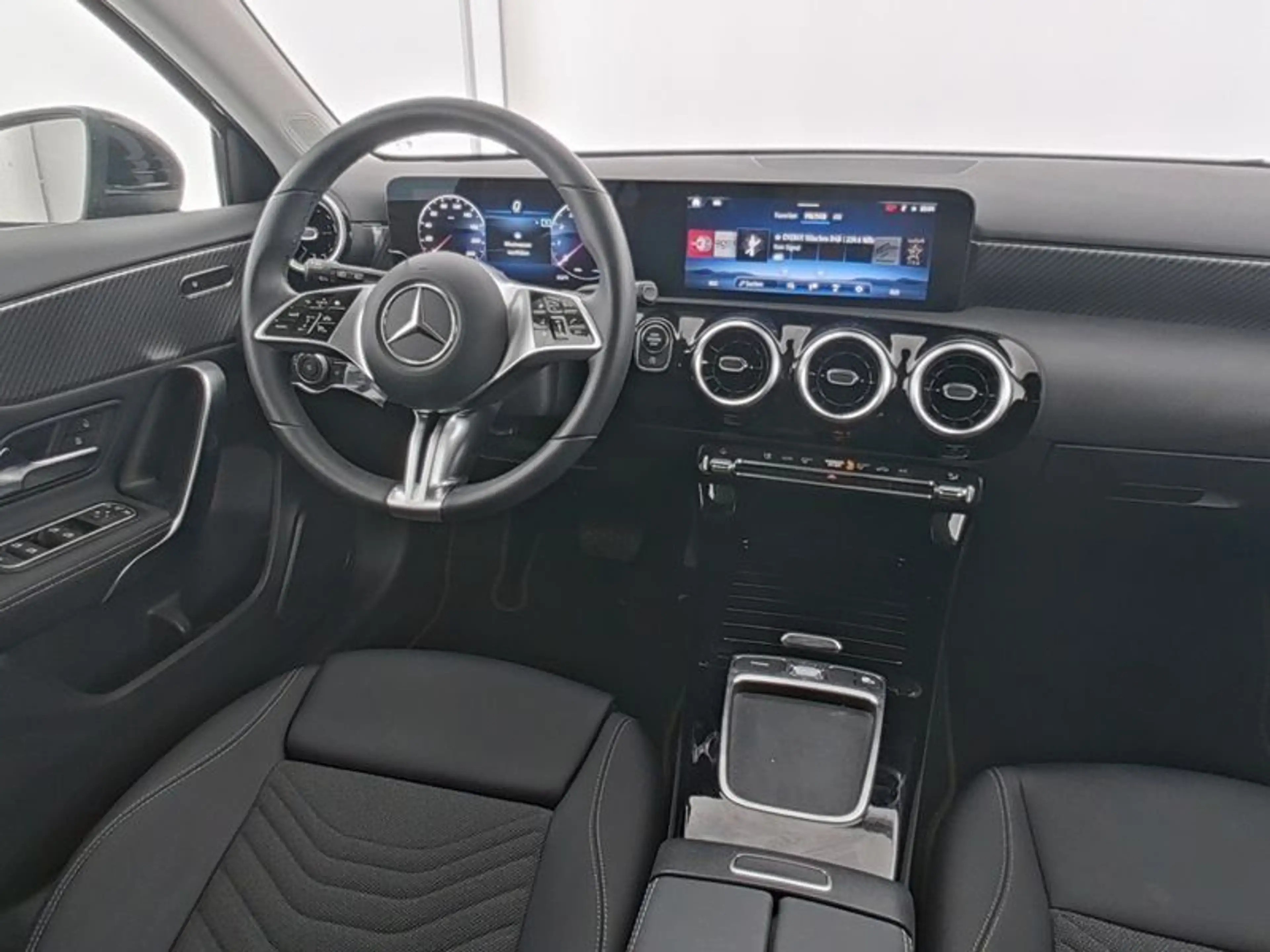 Mercedes-Benz A 180 Progressive Rückfahrkamera Totwinkel LED — photo 5