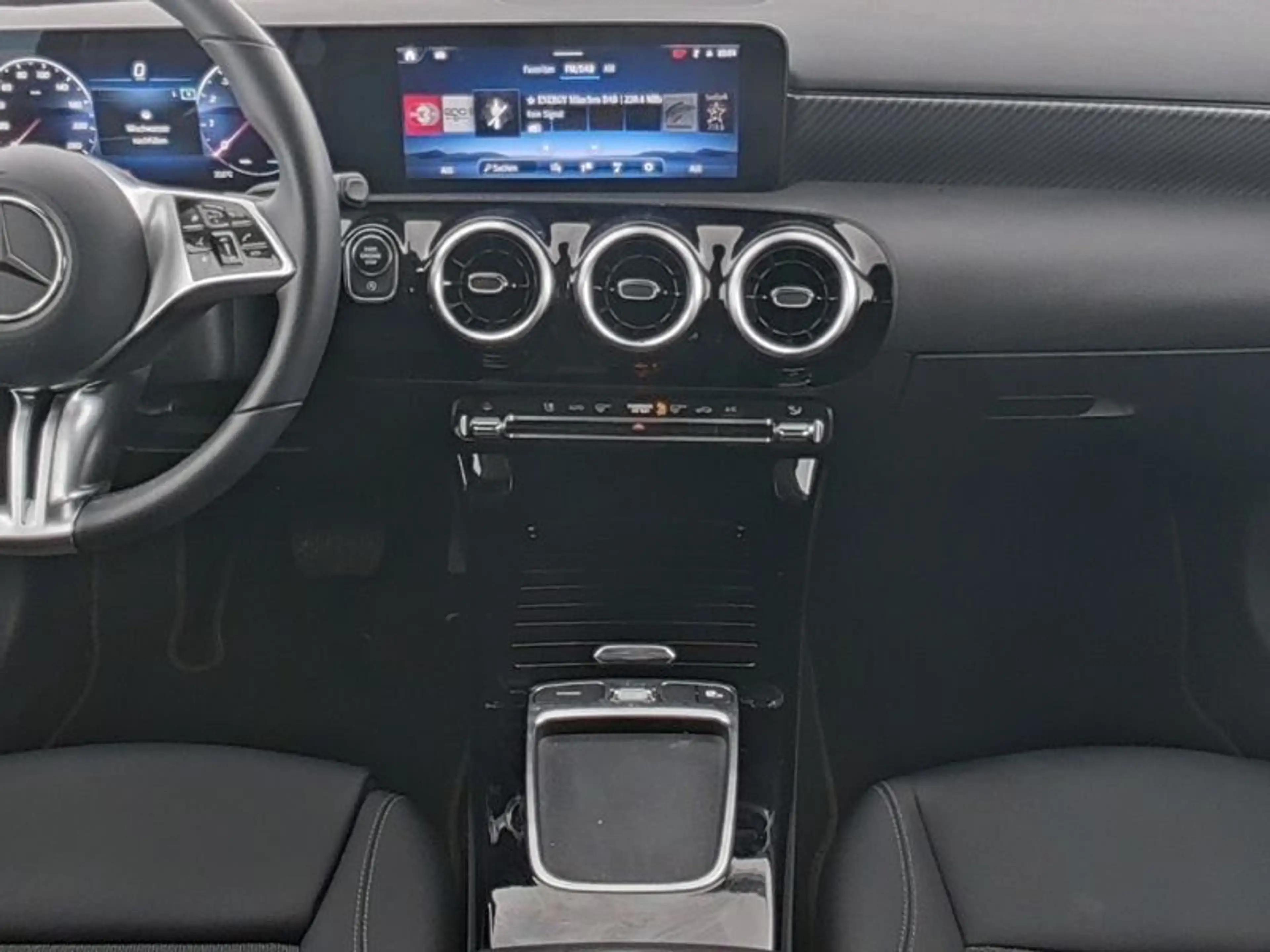 Mercedes-Benz A 180 Progressive Rückfahrkamera Totwinkel LED — photo 7