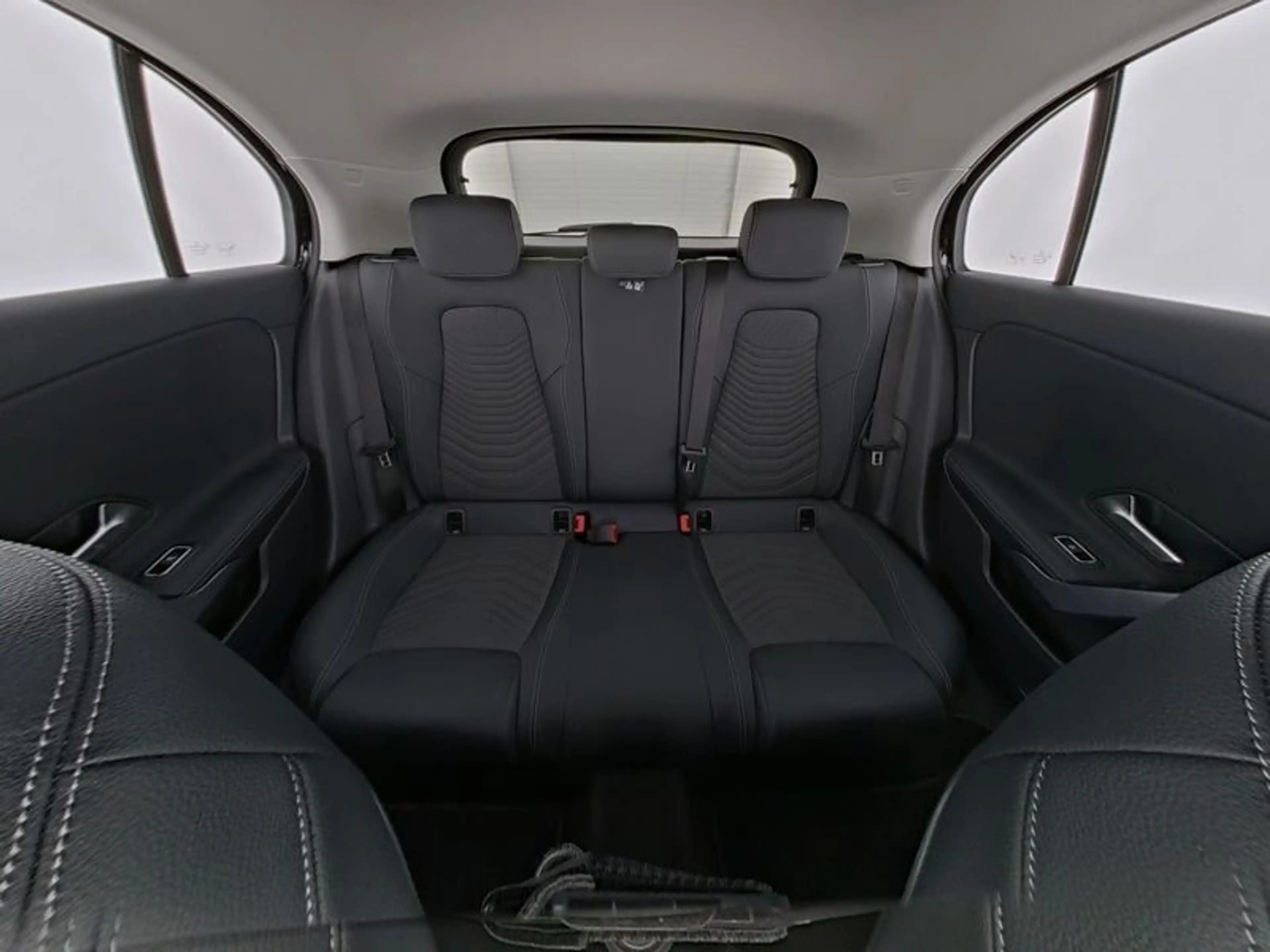 Mercedes-Benz A 180 Progressive Rückfahrkamera Totwinkel LED — photo 8