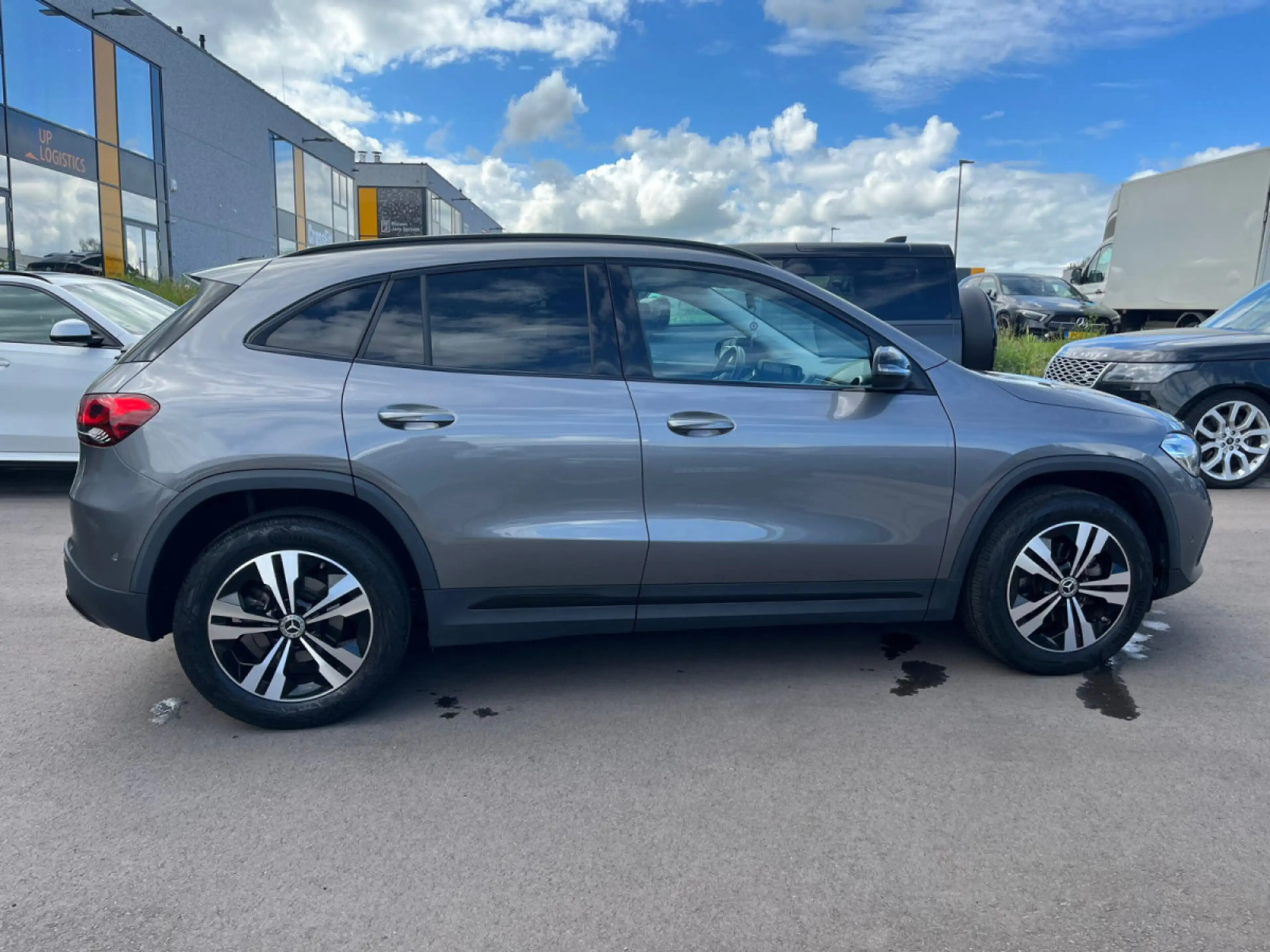 Mercedes-Benz GLA 180 GLA 180/APPLECARPLAY/AMG/18/KAMERA/LED/MERCEDES SE — photo 3