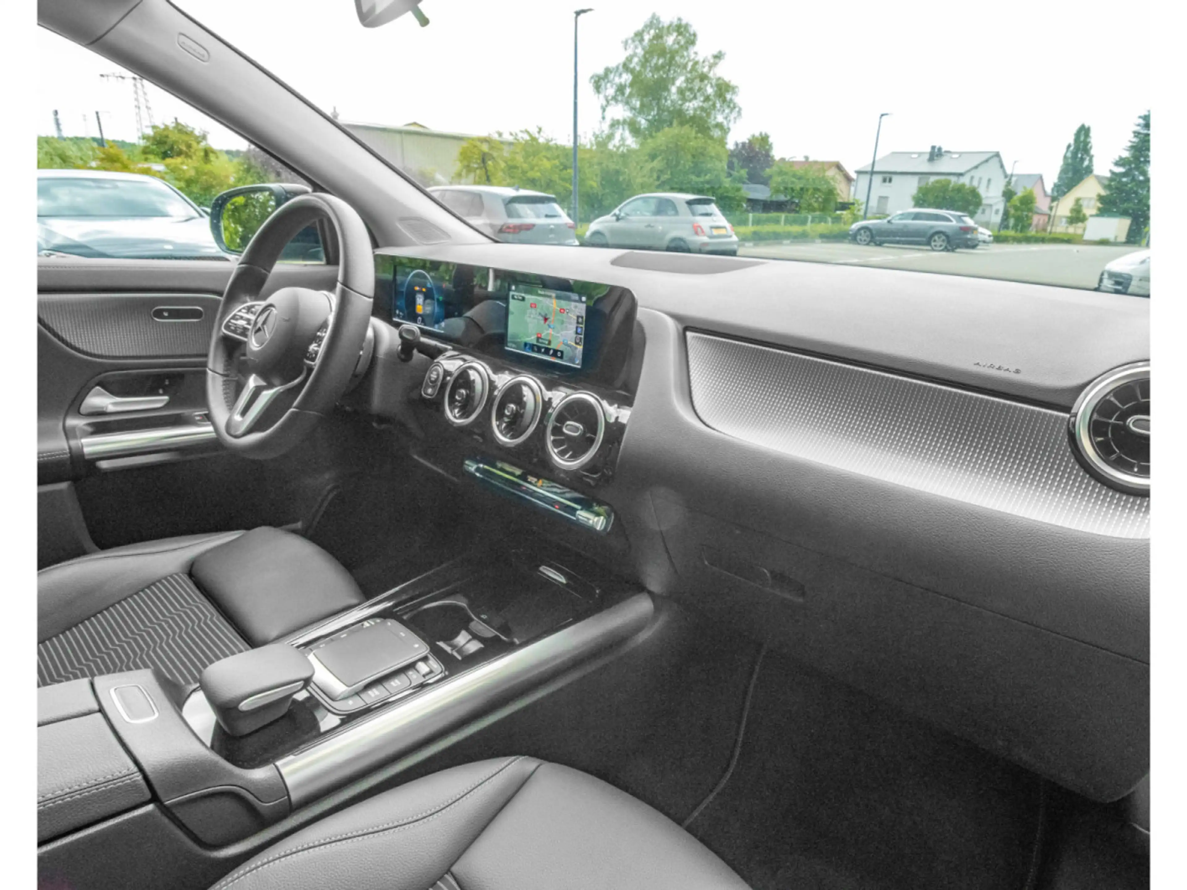Mercedes-Benz GLA 180 GLA 180/APPLECARPLAY/AMG/18/KAMERA/LED/MERCEDES SE — photo 10