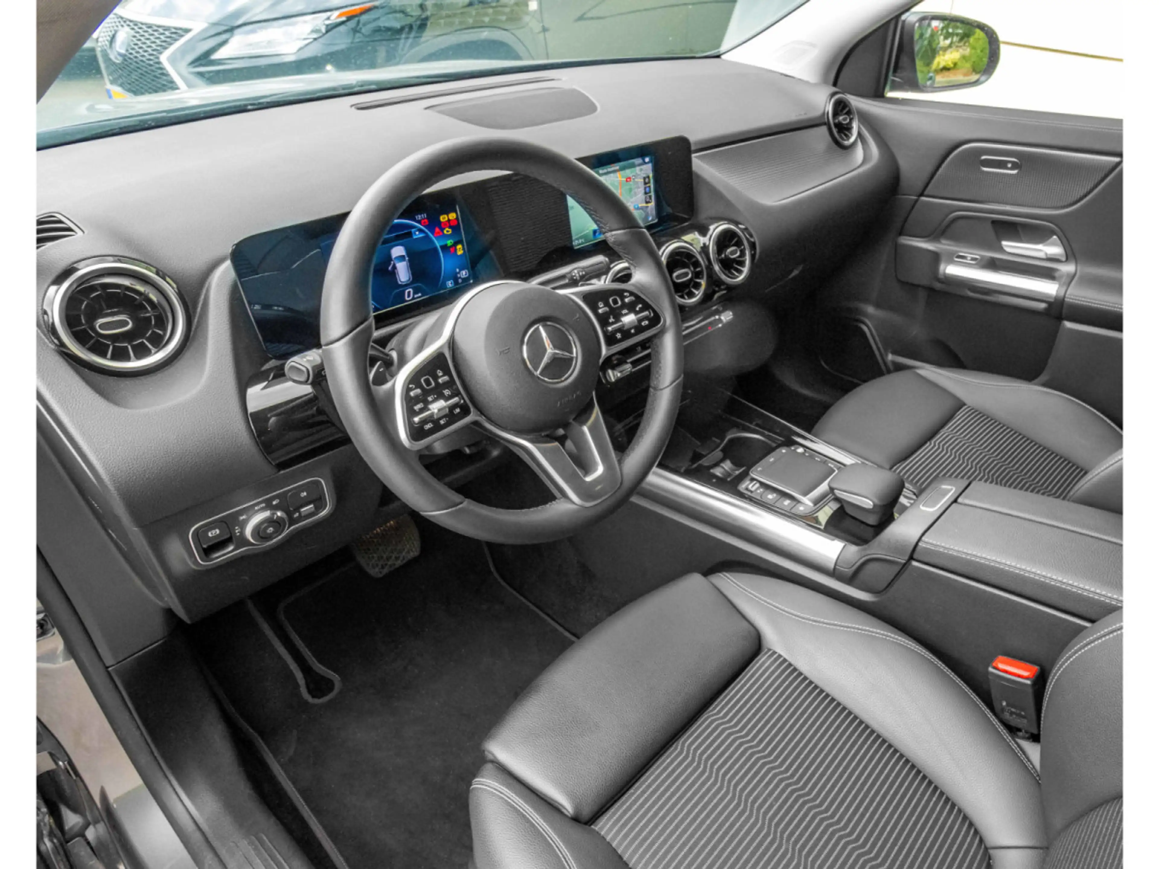 Mercedes-Benz GLA 180 GLA 180/APPLECARPLAY/AMG/18/KAMERA/LED/MERCEDES SE — photo 7