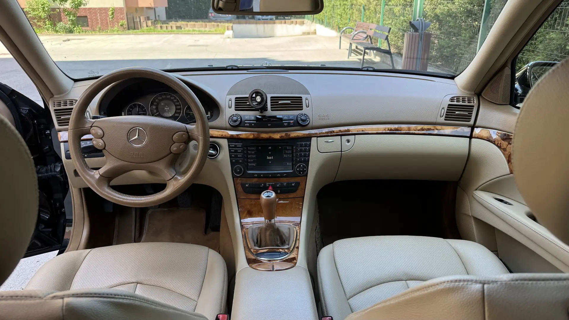 Mercedes-Benz E 200 CDI Elegance - 1