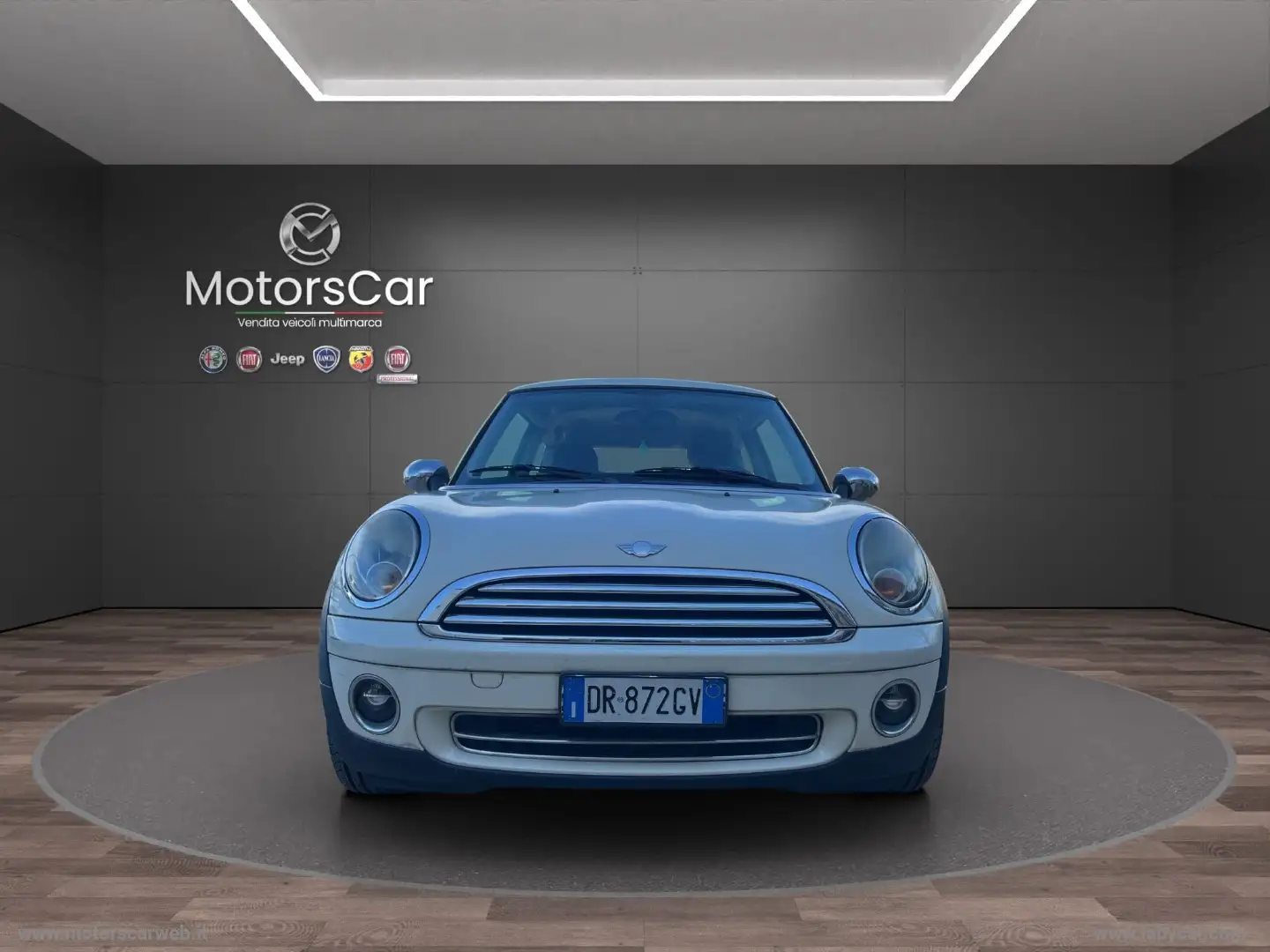 MINI Cooper Abbey Road Beige - 2