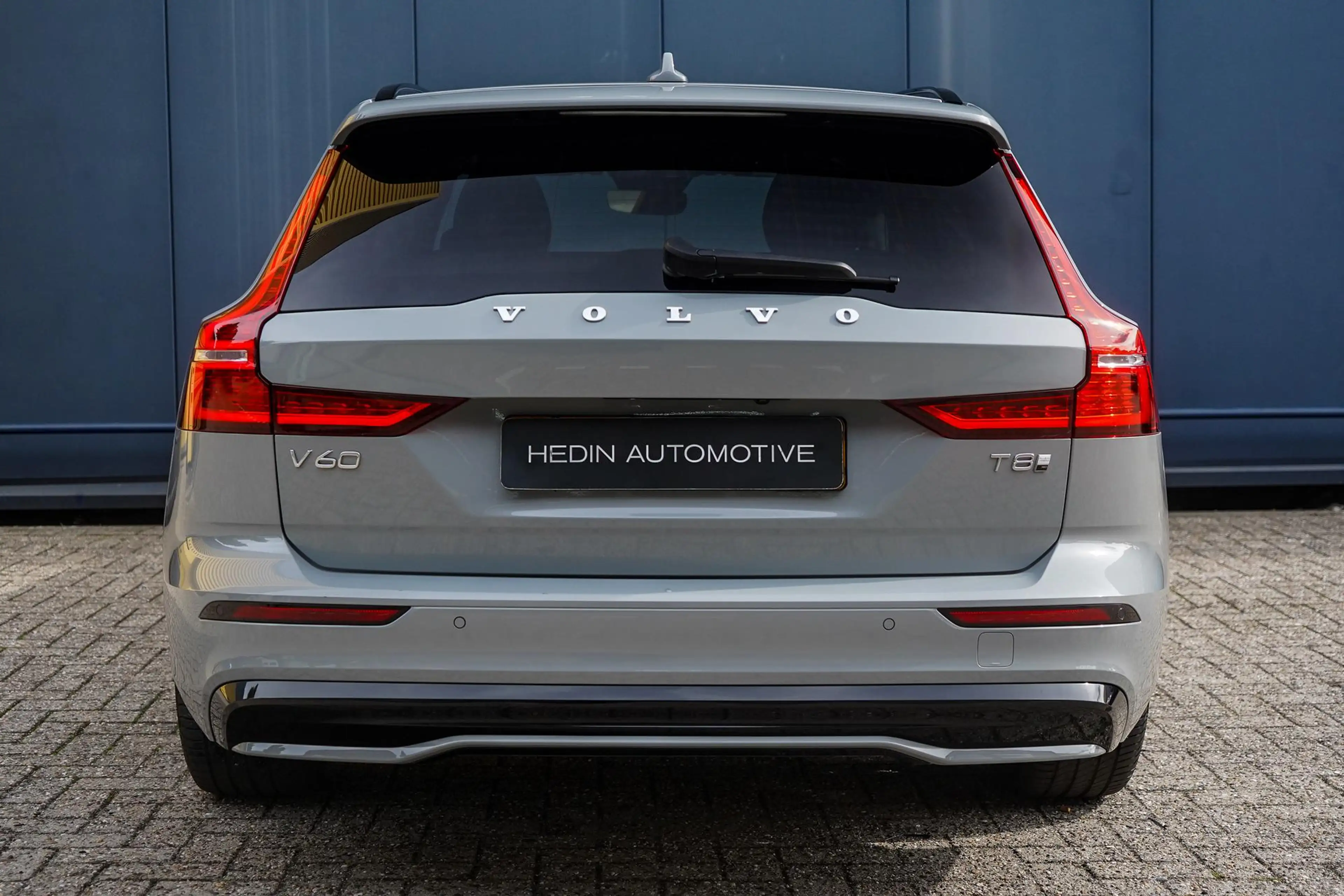 Volvo V60 T8 Plug-in hybrid AWD Plus Dark | Trekhaak | Panor — photo 5