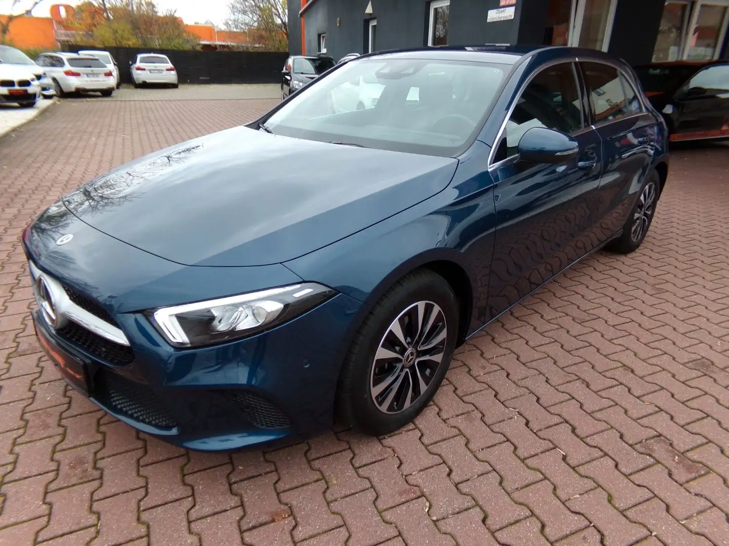 Mercedes-Benz A 200 LED , Navi, Dynamic Select Bleu - 2