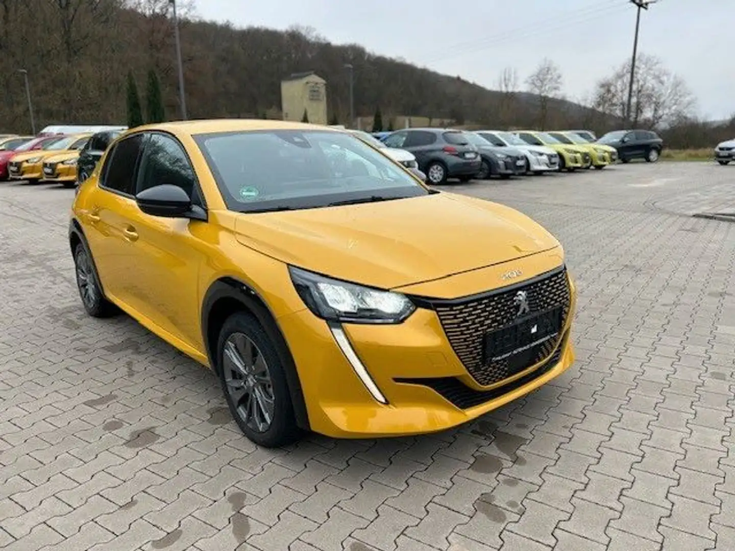 Peugeot 208 e-208 Allure Pack | ACC | Sitzheizung | Kamera Gelb - 2