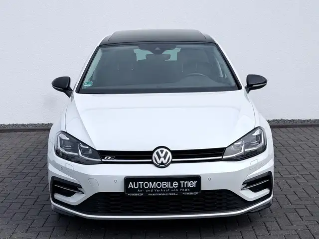 Volkswagen Golf view 2
