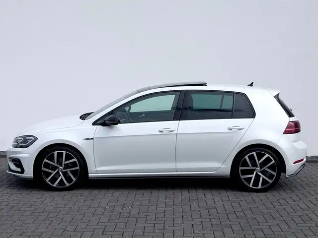 Volkswagen Golf view 8
