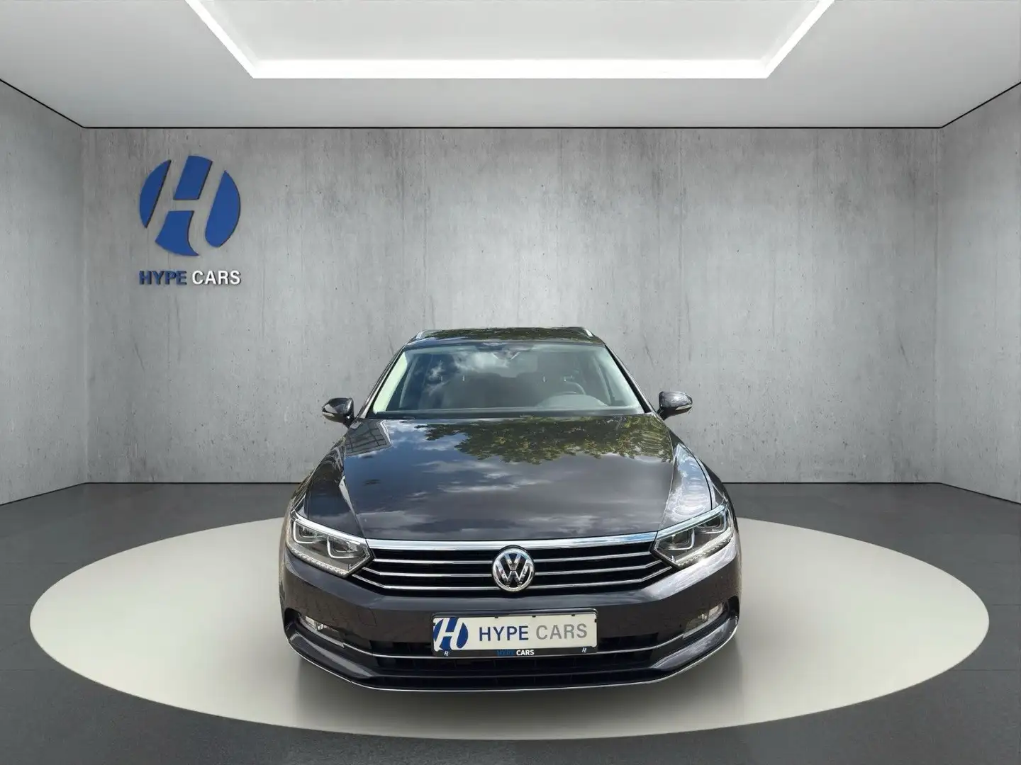 Volkswagen Passat Variant Highline 2.0 TDI LED Navi RFK ACC Grau - 2