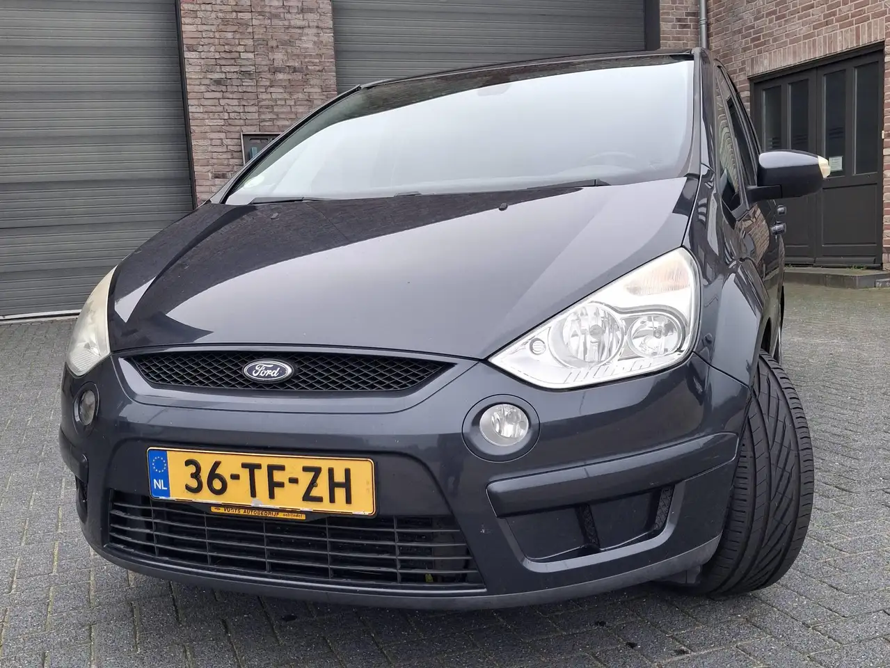 Ford S-Max