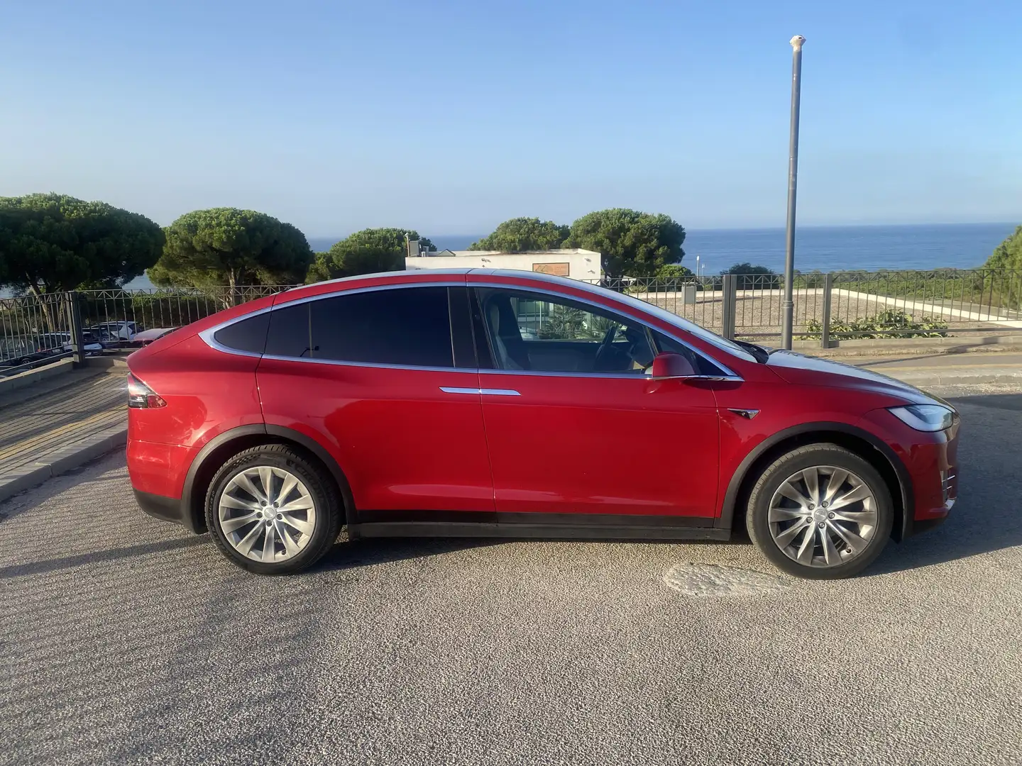 Tesla Model X Long Range AWD - 1