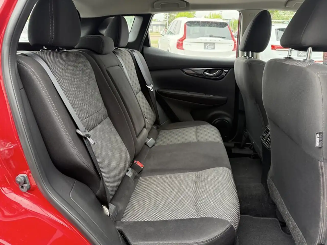 Nissan Rogue fotografie Nissan Rogue