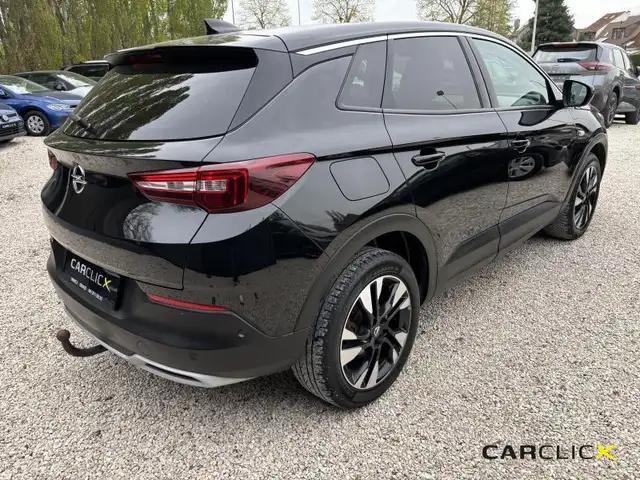Opel Grandland view 5