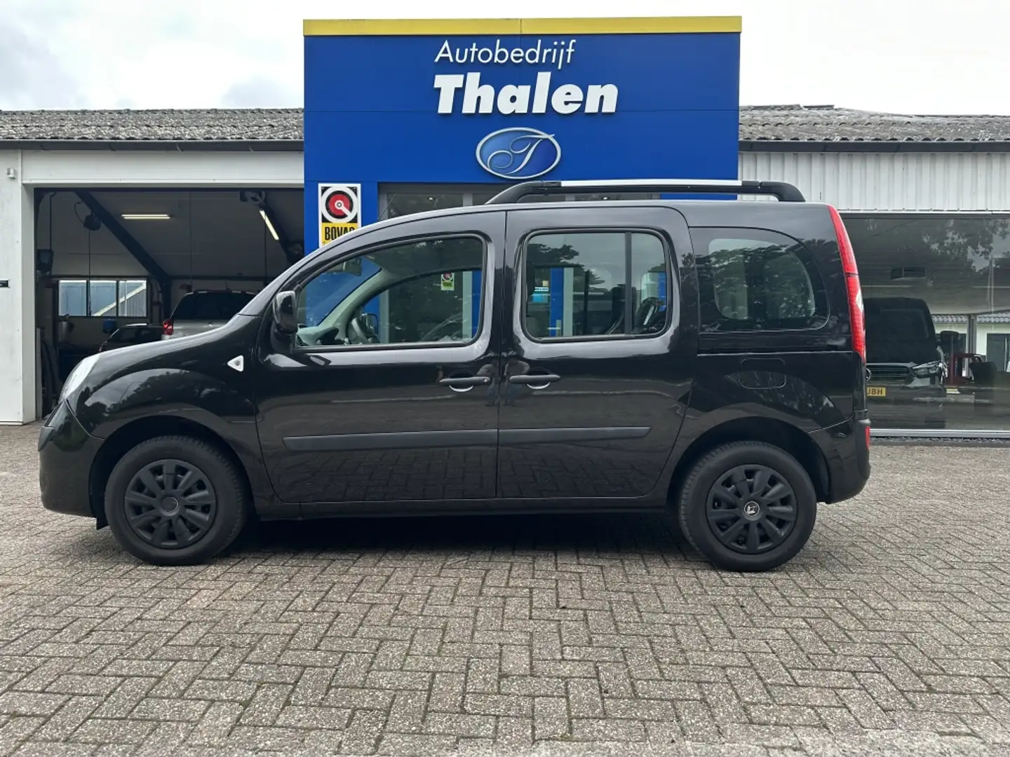 Renault Kangoo Family automaat 1.6-16V Expression Zwart - 2