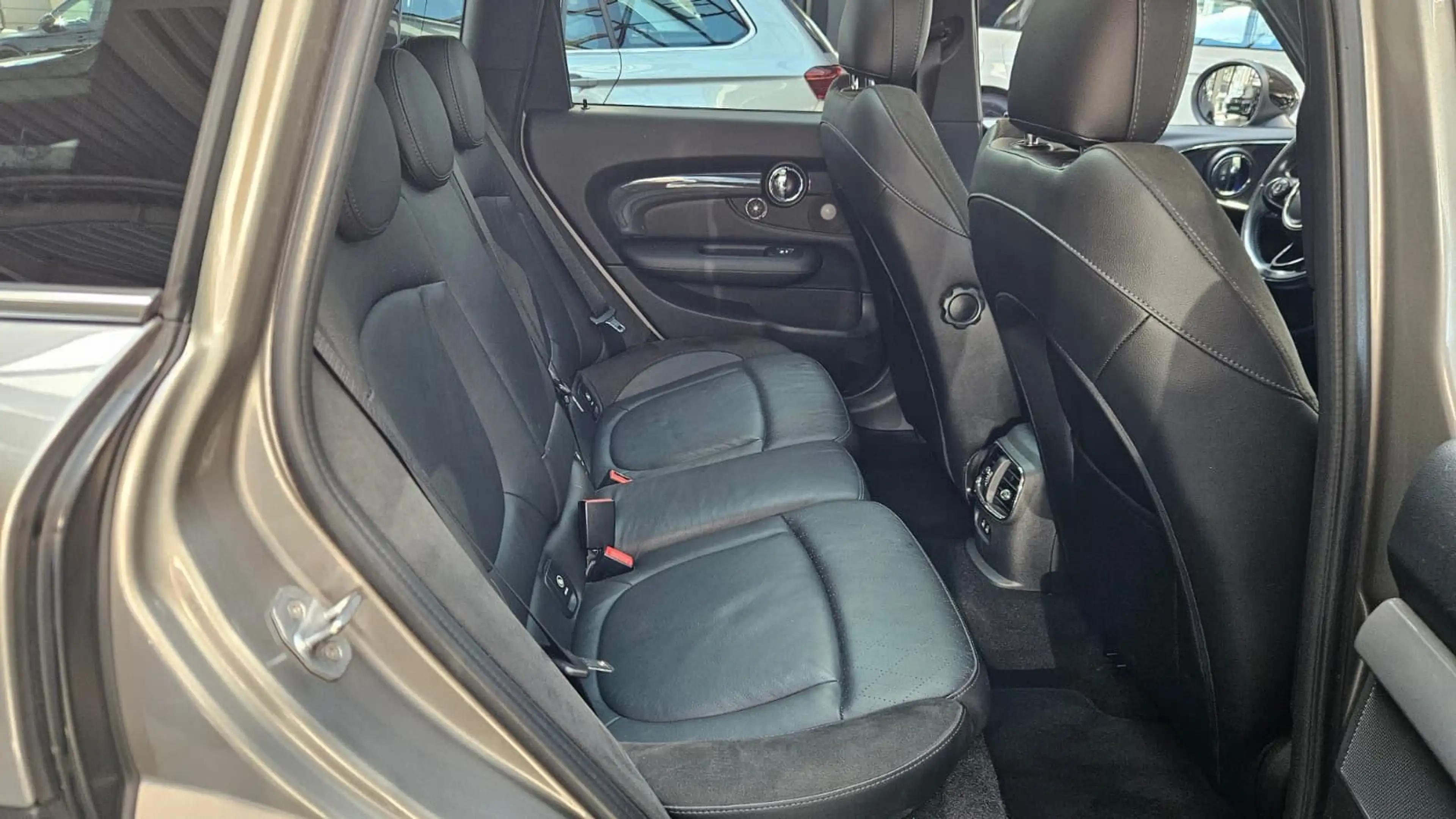 MINI Cooper SD Clubman *All4*AHK*Automatik*SHZ*Pano* — photo 12