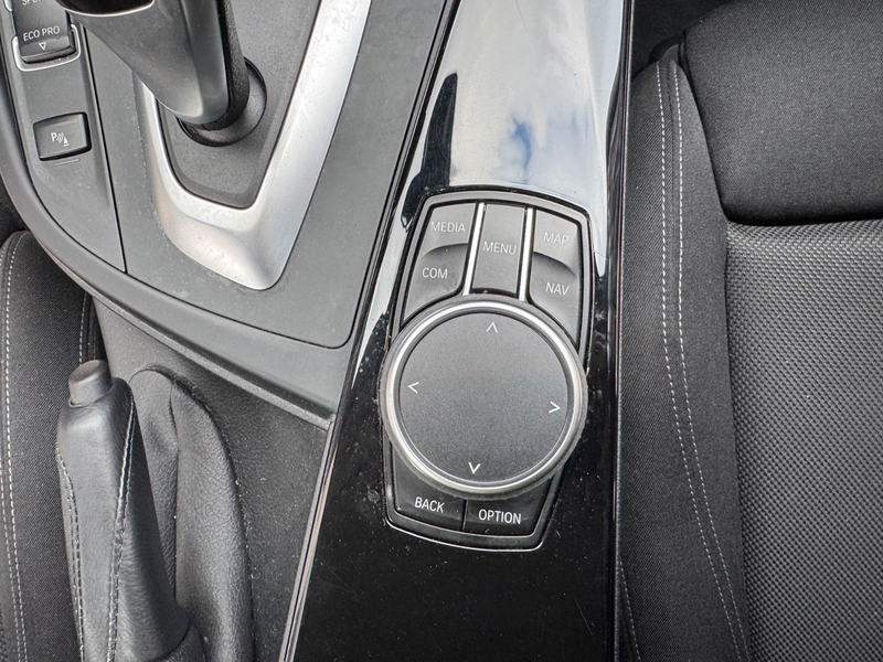 BMW 330 d xDrive Sport Line Automatic/Garantie !!! — photo 19
