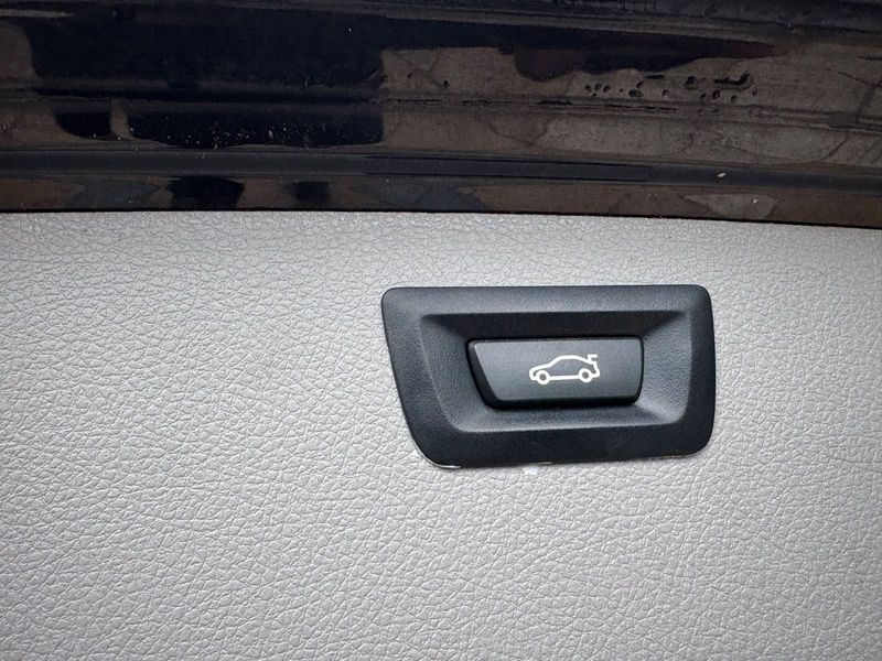 BMW 330 d xDrive Sport Line Automatic/Garantie !!! — photo 26