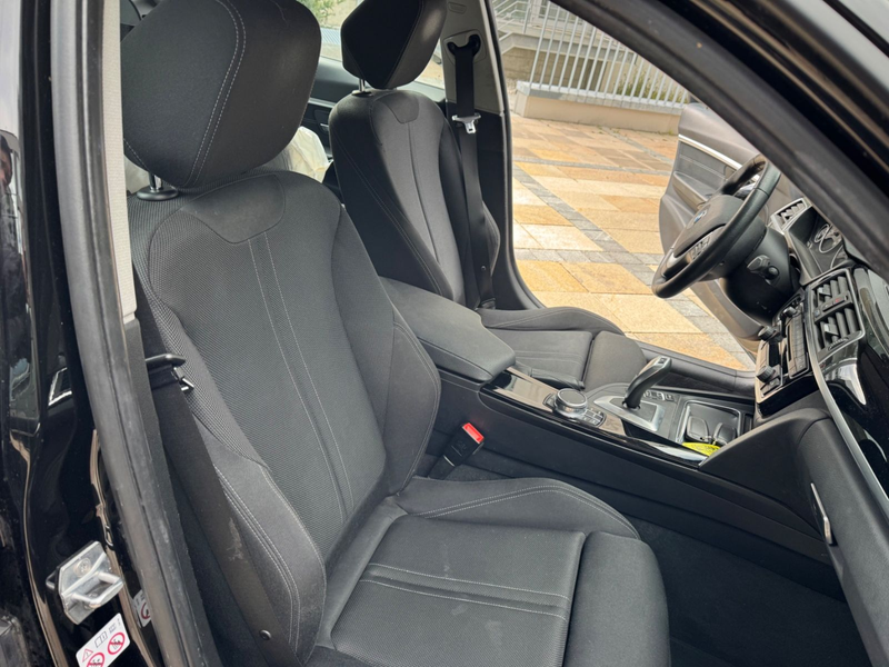 BMW 330 d xDrive Sport Line Automatic/Garantie !!! — photo 21