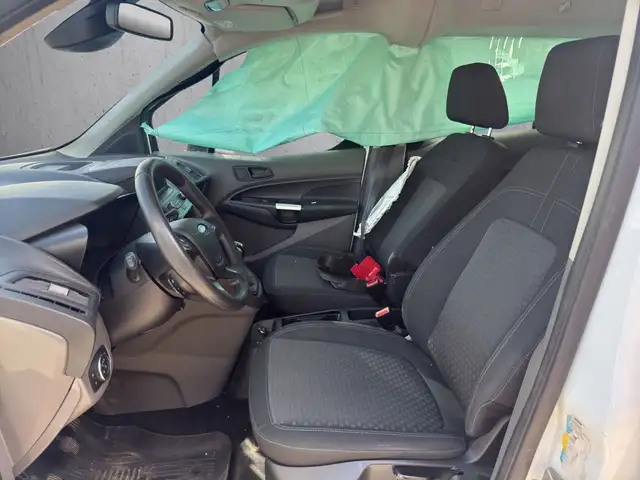 Ford Tourneo Connect view 8