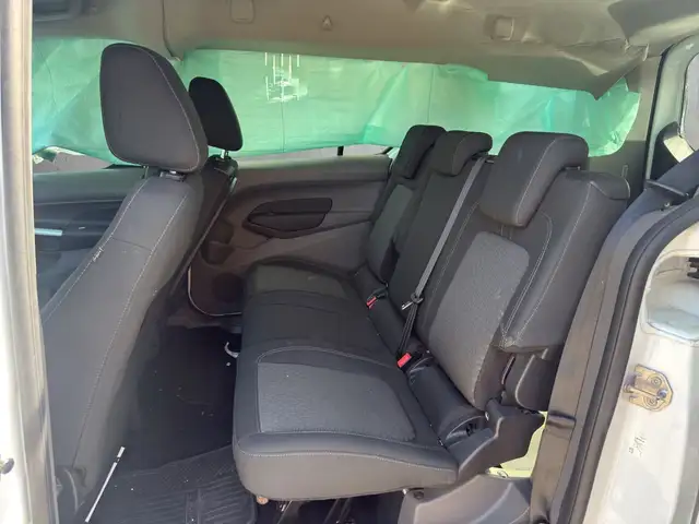 Ford Tourneo Connect view 10