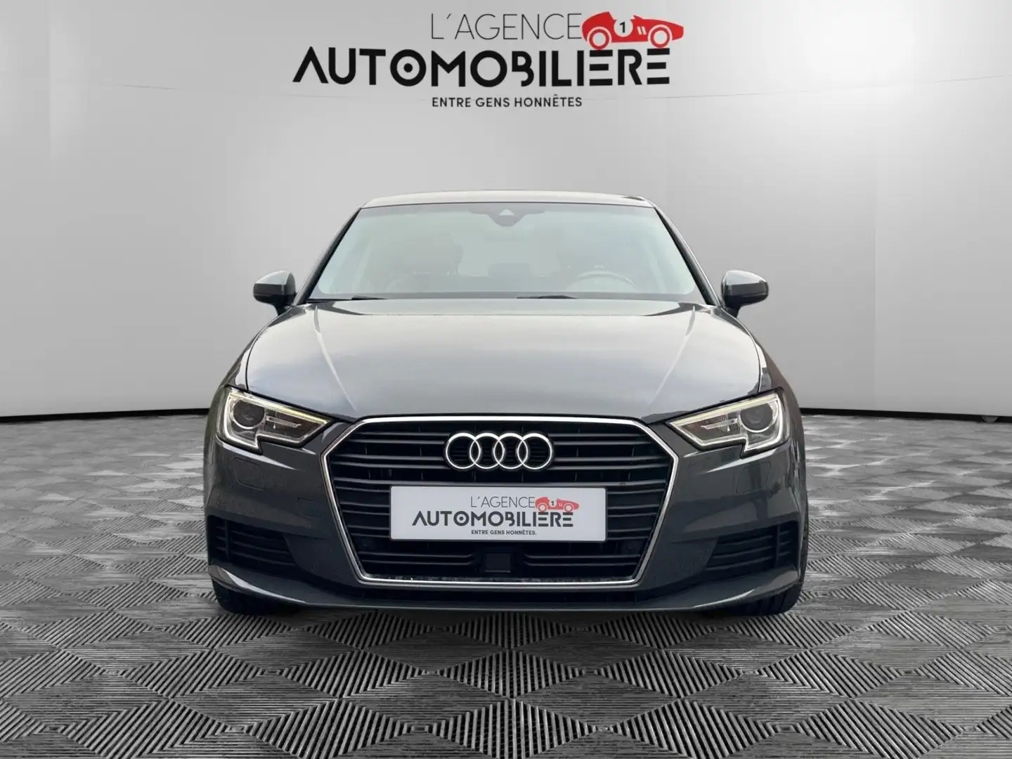 Audi A3 A3 Sportback 30 TFSI Sport S tronic (EU6d-TEMP) Gris - 2