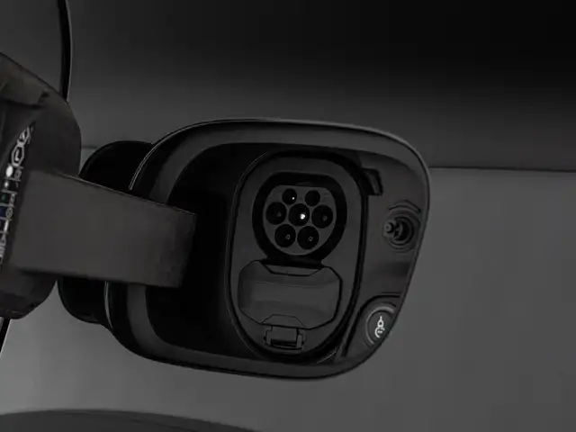 Porsche Macan view 14