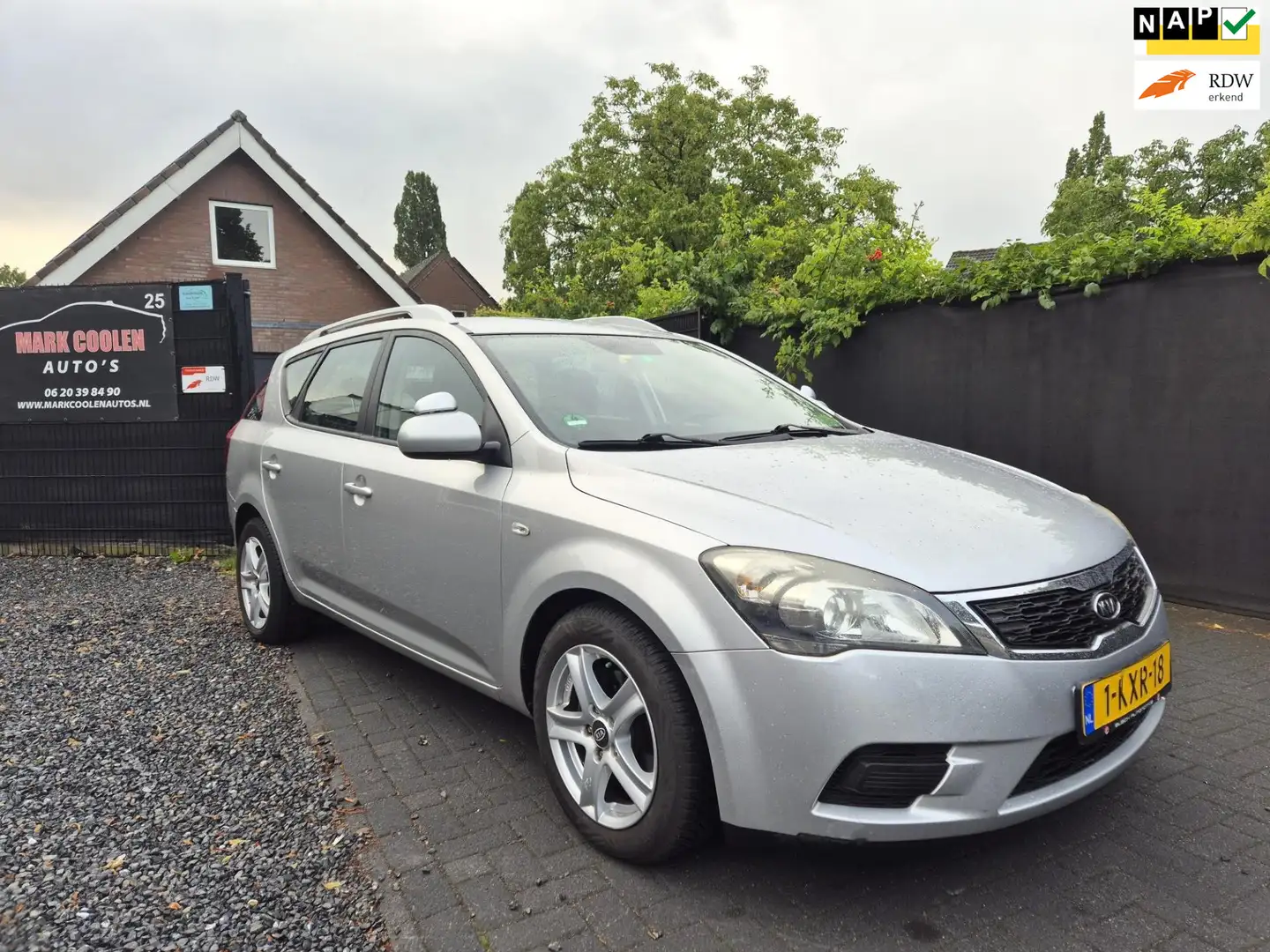 Kia Ceed / cee'd Sporty Wagon 1.4 CVVT X-tra Airco Grijs - 1